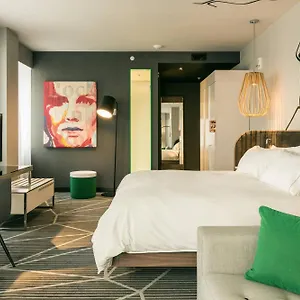 Hotel Renaissance Downtown