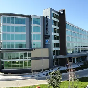 **** Hotel The Grand Airport By Lakeview Canada