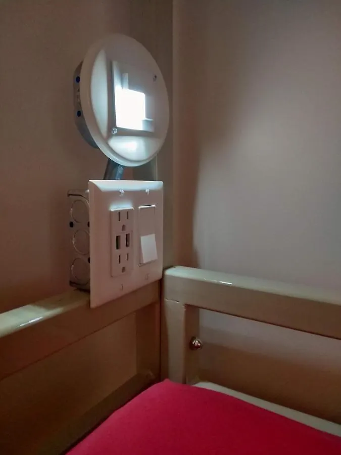 Alt Hostel 蒙特利尔 0*,